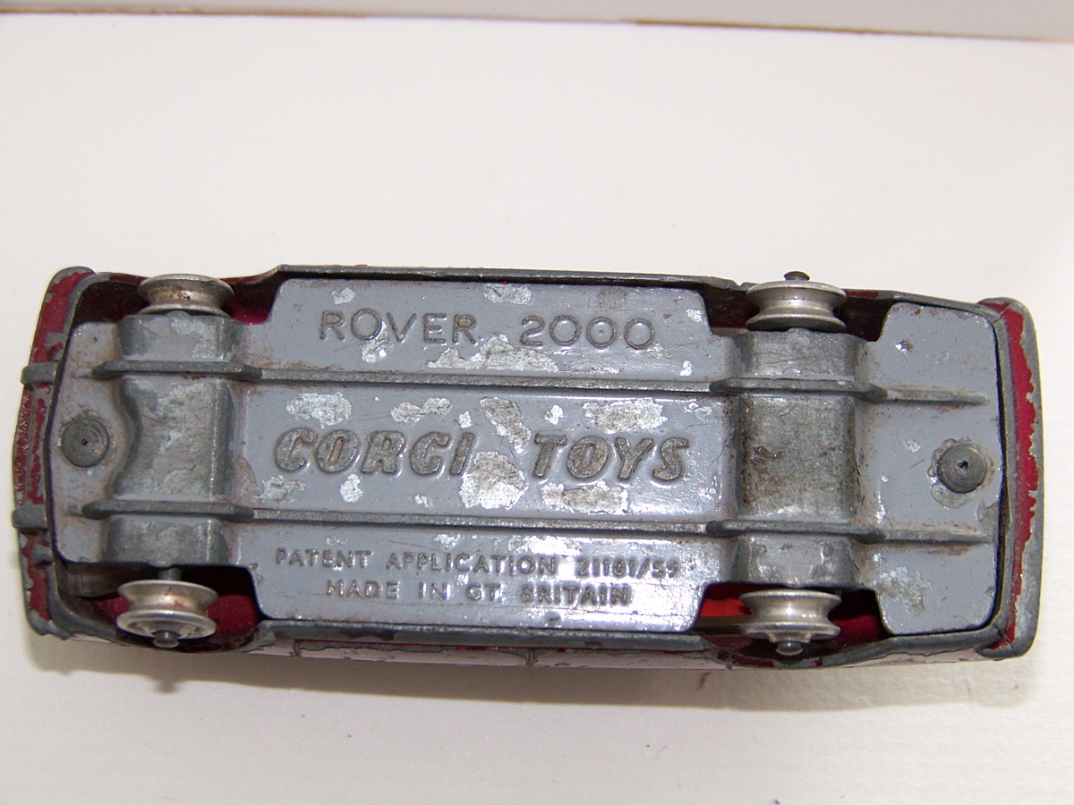 Corgi Rover 2000 322